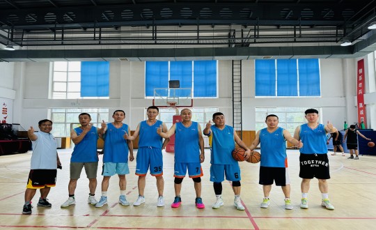 3.尊龙凯时人生就是搏南山篮球社群受邀加入外部篮球对抗赛_副本.jpg